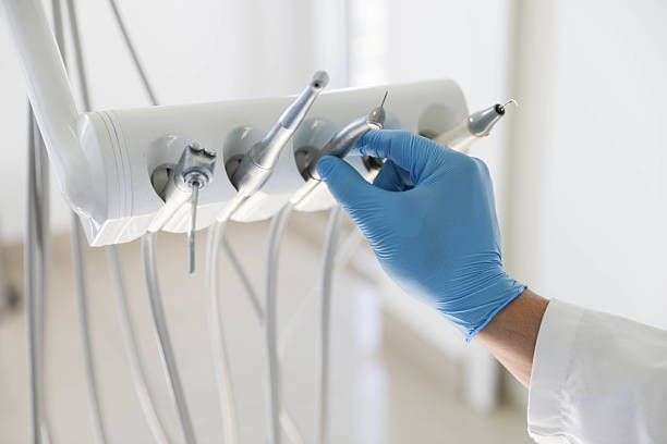 Professional Emergency Dentist technician working in Allentown, PA